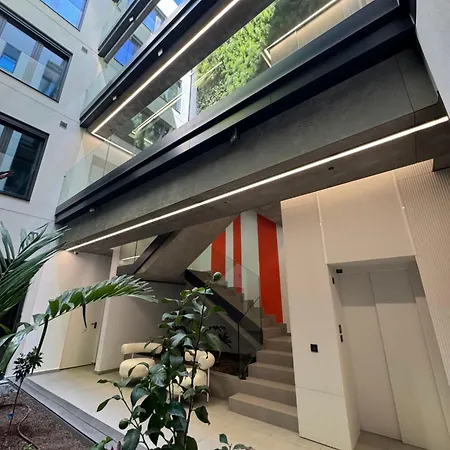 Oasis Pavia 15 شقة *